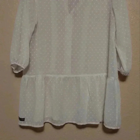 MATILDA JANE Cream Textured Polka Dot 1/2 Balloon Sleeve Button Sheer Blouse M - Picture 2 of 6